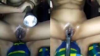 Estudante Desi descobre seus peitos e insere um enorme XXX brinquedo em sua buceta MMS